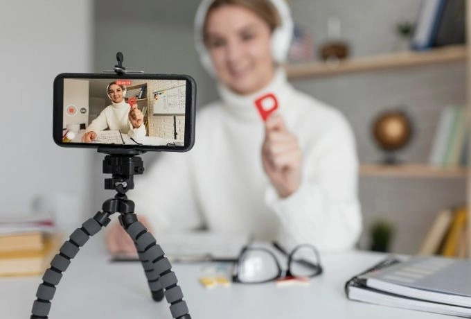 UGC Videosu Çeken Kişi